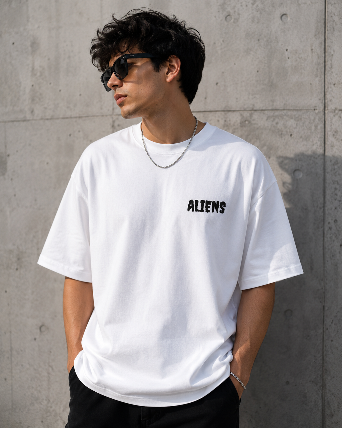 ALIENS – Premium Unisex Oversized Classic T-Shirt